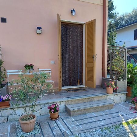 Bilocale Climatizzato A 850M Dalla Spiaggia Casa Katia Marina di Massa Exterior foto