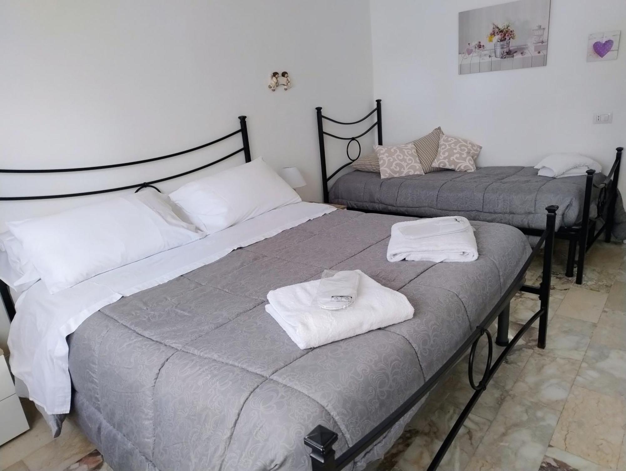 Bilocale Climatizzato A 850M Dalla Spiaggia Casa Katia Marina di Massa Exterior foto